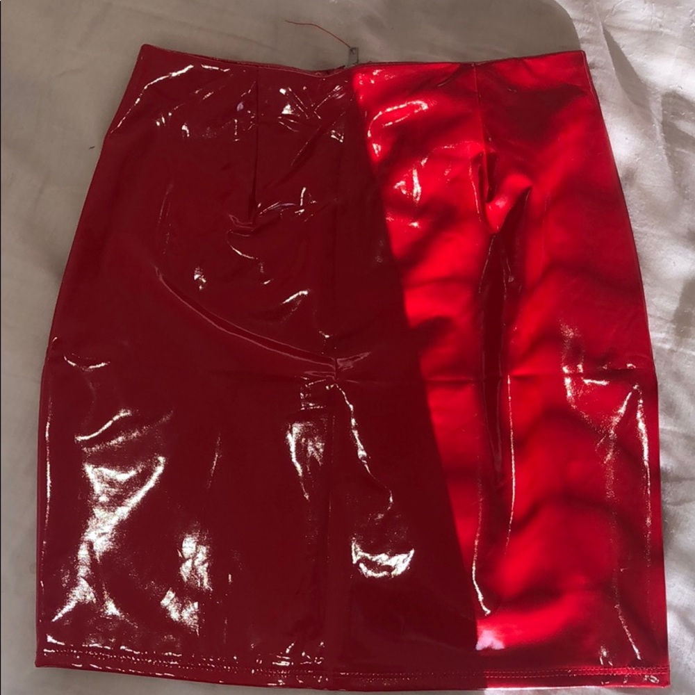 Fashion nova leather skirt